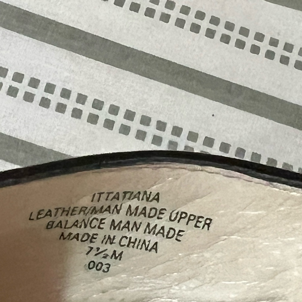 Ivanka Trump Heels - Picture 5 of 6
